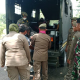 Razia Pekat Jelang Ramadhan, Satpol PP Sidoarjo Amankan 13 PSK, Miras hingga Alat Kontrasepsi