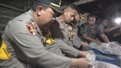 Gerebek Pabrik Miras di Jombang, Polisi Amankan Dua Orang dan 46 Drum Arak Siap Jual
