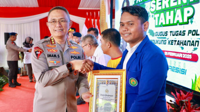 Ikut Tanam Jagung Dukung Ketahanan Pangan, 15 Mahasiswa Madiun Dapat Penghargaan Kapolri