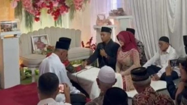 Bu Salsa Guru di Jember yang Video Syur Berbagai Angle-nya Viral Akhirnya Menikah? Ini Sosok Diduga Suaminya