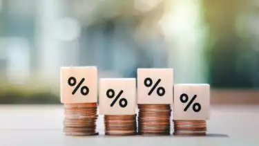 Ilustrasi menabung untuk bayar utang