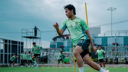 Kadek Raditya Tak Mau Gegabah, Pilih Fokus Sembuhkan Cedera Jelang Laga Persebaya Vs Persib