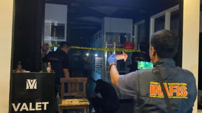 Tempat Karaoke di Semarang Ini Disebut-sebut Sediakan Hiburan Penari Striptis, Belasan Orang Termasuk "Mami-Mami" Diamankan