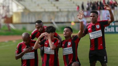 Para Mantan Pemain Timnas Indonesia Bersinar, Persipura Jayapura Resmi Selamat dari Degradasi Liga 2 2024-2025