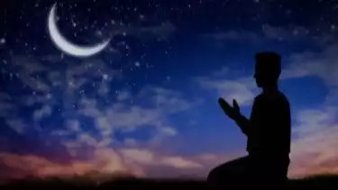 Ilustrasi mengamalkan niat puasa Ramadhan