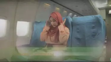 Ilustrasi shalat di kendaraan