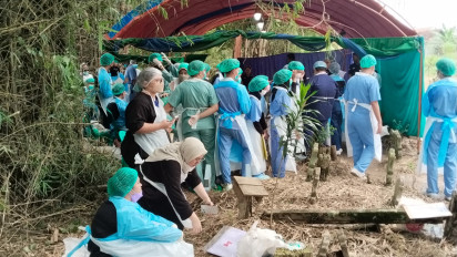 Dua Makam Bapak dan Anak di Blora yang Tewas Akibat Keracunan Dibongkar Polisi