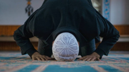 Rajin Shalat Tahajud Tapi Lupa Witir? Buya Yahya Bongkar Hukum dan Keutamaannya, Katanya...