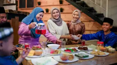 Ilustrasi buka puasa bersama