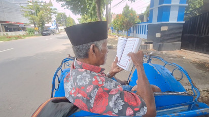 Cerita Mbah Tarjo, Tukang Becak Brebes Bisa 4 Kali Khatam Al-Qur'an dalam Sebulan