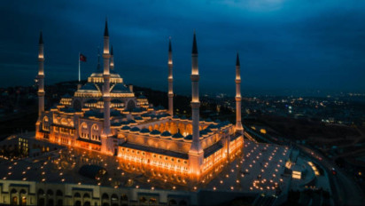 Jadwal Imsakiyah Surabaya dan Sekitarnya Hari ini, 2 Maret 2025