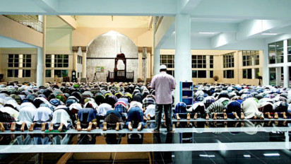 Cukup Dibaca Setelah Adzan Subuh, Amalan Ini Bikin Hidup Penuh Berkah dan Rezeki Lancar, Buya Yahya Bilang...