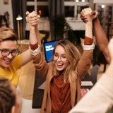 Siap-Siap Kaya Mendadak! 5 Weton Ini Diprediksi Banjir Rezeki dan Keberuntungan Besar pada 1 April 2026