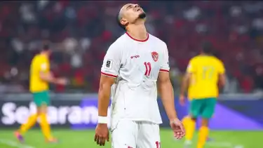 Ragnar Oratmangoen dalam laga Timnas Indonesia kontra Australia