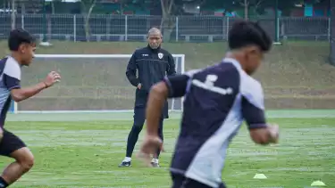 Pelatih Timnas Indonesia U-17, Nova Arianto