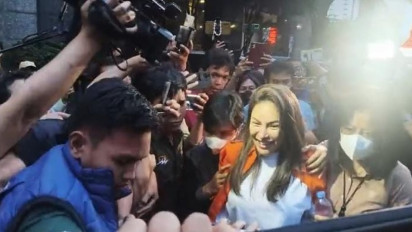 Nikita Mirzani dan Asistennya Resmi Ditahan Buntut Kasus Pemerasan Rp5 Miliar Terhadap Reza Gladys