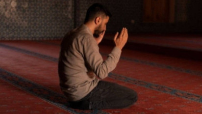 Percuma Jungkir Balik Ibadah di Ramadhan Jika Masih Memiliki Ini, Kata Buya Yahya: Amalnya Akan Digantung