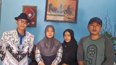 Bu Salsa Guru di Jember datangi PG PGRI