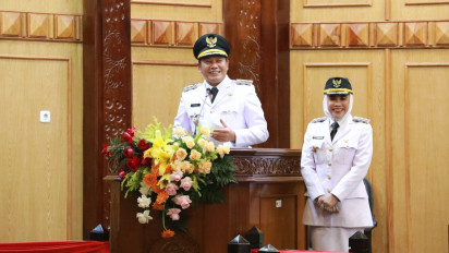 Bupati Subandi-Wabup Mimik Sampaikan Visi-Misi di depan Anggota DPRD Kabupaten Sidoarjo