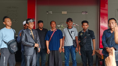 Merasa Ditipu Travel Umroh hingga Rugi Miliaran Rupiah, Puluhan Warga Lapor ke Polres Jember