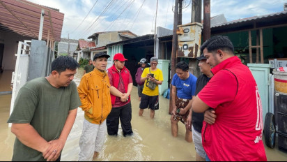 Kader PDIP Bangun Pos Tanggap dan Dapur Umum Bantu Korban Banjir Bekasi