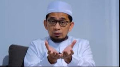 Mustajab! Doa yang Dianjurkan Ustaz Adi Hidayat buat Rezeki Mengalir Deras