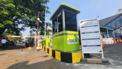 KAI Services Berikan Free Tarif Parkir untuk Motor yang Terdampak Banjir di Stasiun Bekasi