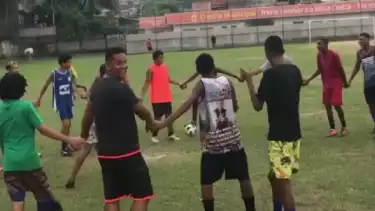 Mantan Striker Persib Bandung Banting Stir jadi Tukang Las, Begini Kabarnya Sekarang…