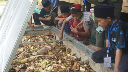 Dukung Kemandirian Ekonomi Pesantren, Pusri Beri Pelatihan Pengolahan Limbah Organik ke Santri