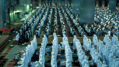 Kenapa Shalat Tarawih Hanya Ada di Bulan Ramadhan? Ini Penjelasannya