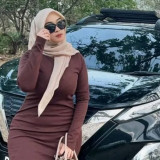 Guru di Jember atau "Bu SR" yang Viral dengan Puluhan Video Syur Ternyata Bukan Orang Sembaranga, Tetangga Blak-blakan Latar Belakang Keluarganya