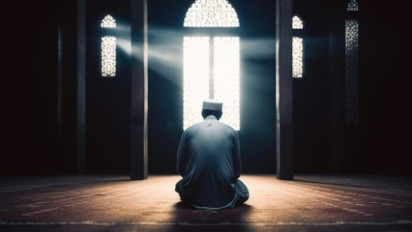 Jumat Pertama di Bulan Ramadhan, Syekh Ali Jaber Sarankan Jangan Tinggalkan Empat Amalan Istimewa Ini