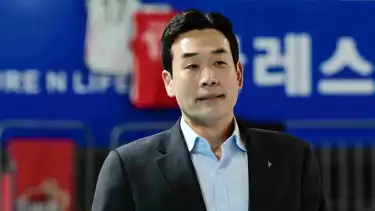 Pelatih Red Sparks, Ko Hee-jin.