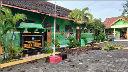 Angin Puting Beliung Terjang SDN 1 Lengkong Nganjuk, Puluhan Siswa Diliburkan