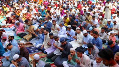 Laki-laki Tidak Shalat Jumat Tiga Kali Murtad? Buya Yahya Ingatkan Udzur-udzur yang Membolehkannya