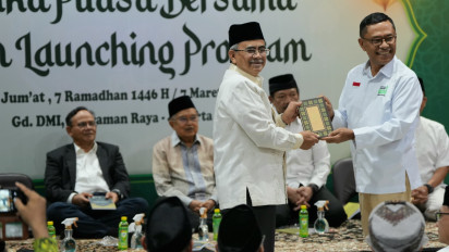 Semarakkan Bulan Ramadhan, Sinar Mas dan APP Group Wakafkan Al-Quran untuk Makmurkan Masjid
