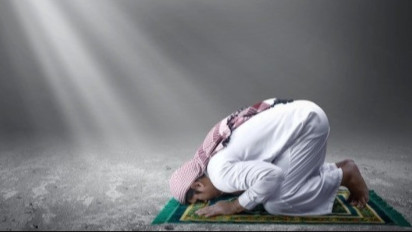 Rezeki Seret? Segera Rutin Baca Surat ini Setiap Pagi, Siap-siap Rezeki akan Datang Setelah Bekerja