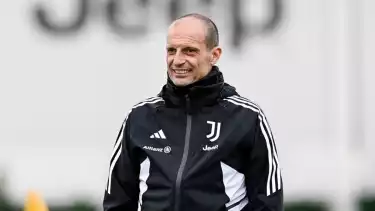 Massimiliano Allegri kabarnya diminati AC Milan