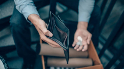 Dompet Tak Jadi Kosong, Rezeki Kembali Deras Setelah Rutin Amalkan Surat ini saat Shalat Tahajud