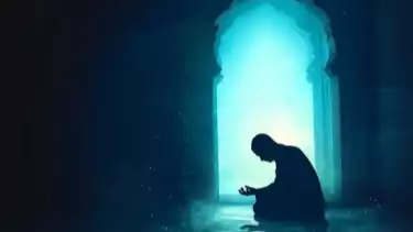 Ilustrasi berdoa setelah shalat Subuh