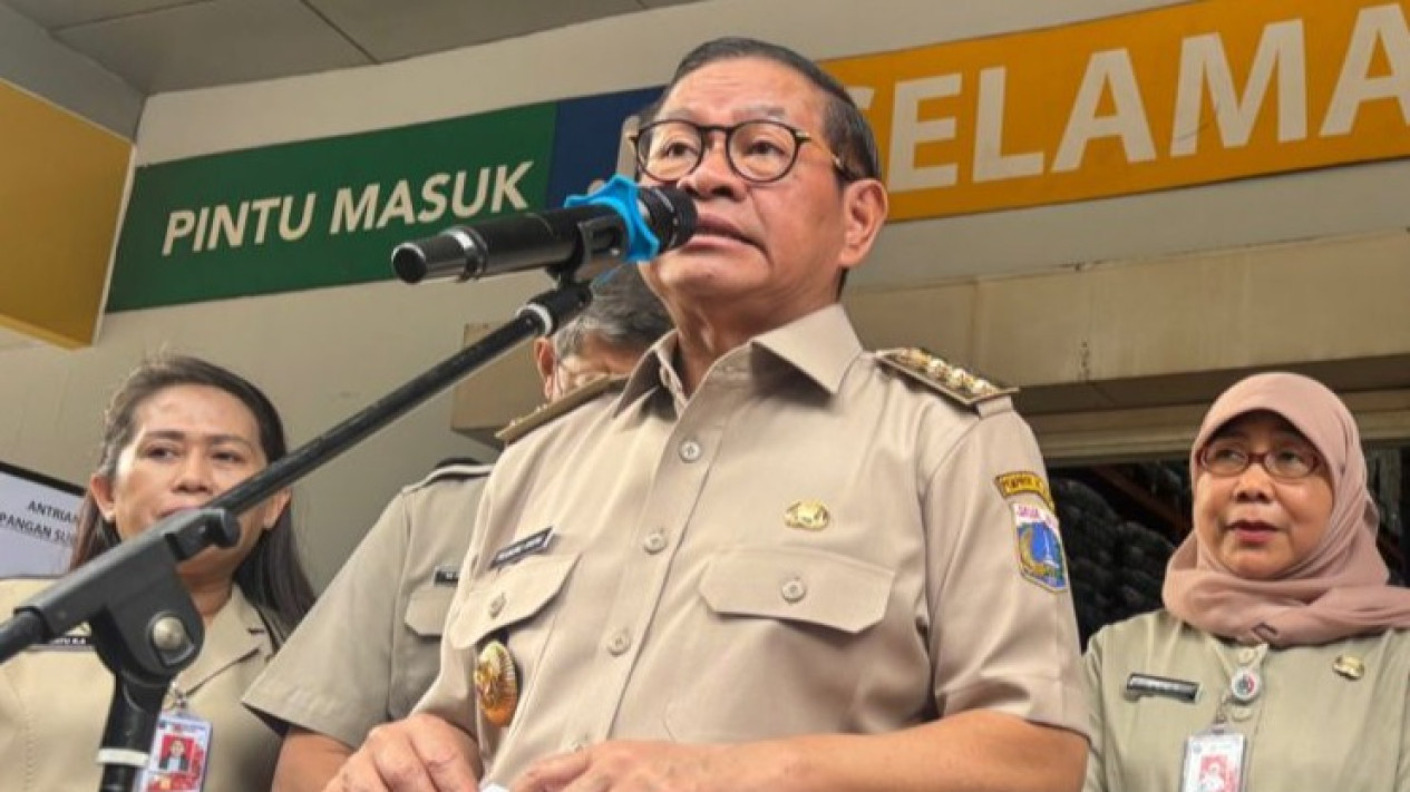 Upaya Mitigasi Banjir, Operasi Modifikasi Cuaca di Jakarta Mulai Dilakukan Bertahap
            - galeri foto