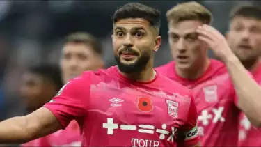 Kapten Ipswich Town, Sam Morsy