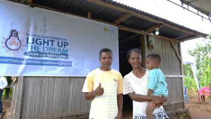 Bulan Ramadhan, Donasi Pegawai PLN Beri Sambungan Listrik Gratis Bagi 2.597 Keluarga Prasejahtera