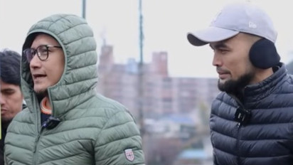 Tak Ditutupi Lagi, Arie Untung Ternyata Kesal Gegara Teuku Wisnu “Salip” Adzan di Masjid Pertama di Jepang