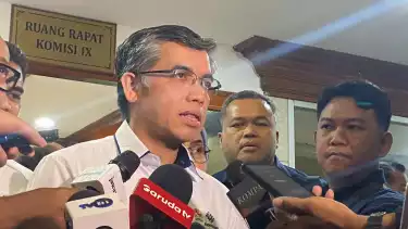 Menteri Ketenagakerjaan Yassierli di Gedung DPR, Jakarta Pusat, Selasa (11/3/2025).