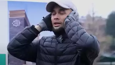 Artis Teuku Wisnu Saat Adzan di Masjid Pertama di Jepang