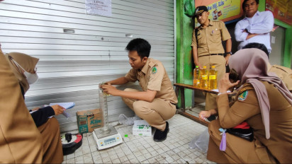 MinyakKita Tak Sesuai Takaran, Satgas Pangan Kota Pasuruan Sidak Pasar