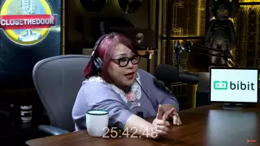 Nunung membeberkan kisah pilunya yang harus menghidupi puluhan anggota keluarganya.