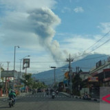 Gunung Marapi di Sumbar Kembali Erupsi dengan Durasi 37 detik