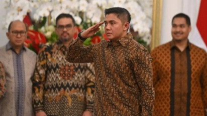 Kata Seskab Teddy soal Presiden Prabowo Resmikan 55 Pembangkit Listrik Hijau senilai Rp25 Triliun